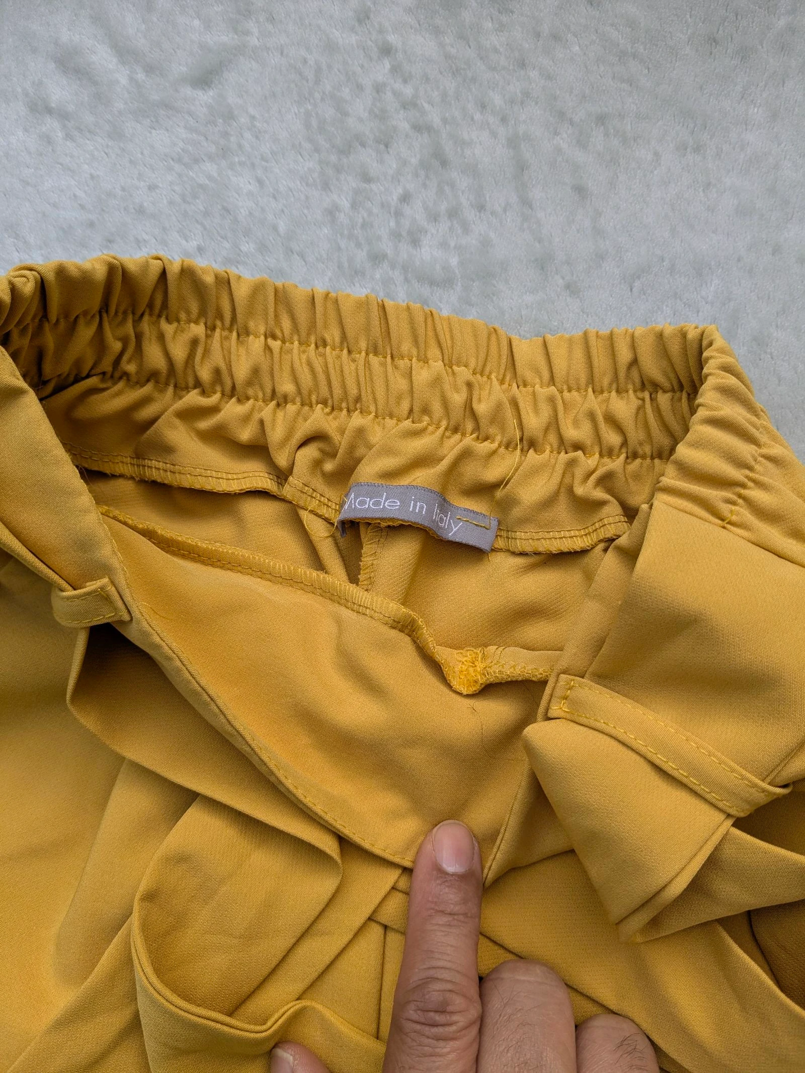 Short jovem adolescente amarelo mostarda – photo 3